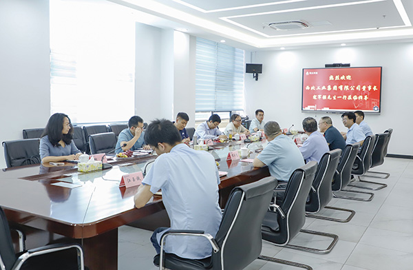 西北工業(yè)集團(tuán)黨委書記、董事長寇軍強(qiáng)一行考察頂立科技 (1).JPG